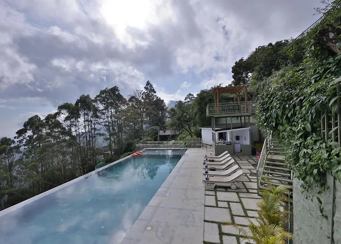 Munnar 5 Star Hotels